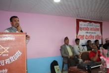 छत्रदेव गाउँपालिकाको दोस्रो चौमासिक समिक्षा कार्यक्रमको समापन कार्यक्रममा विभिन्न समस्याको समाधान प्रस्तुत गर्दै गाउँपालिका अध्यक्ष श्री लेखनाथ पोख्रेल ।
